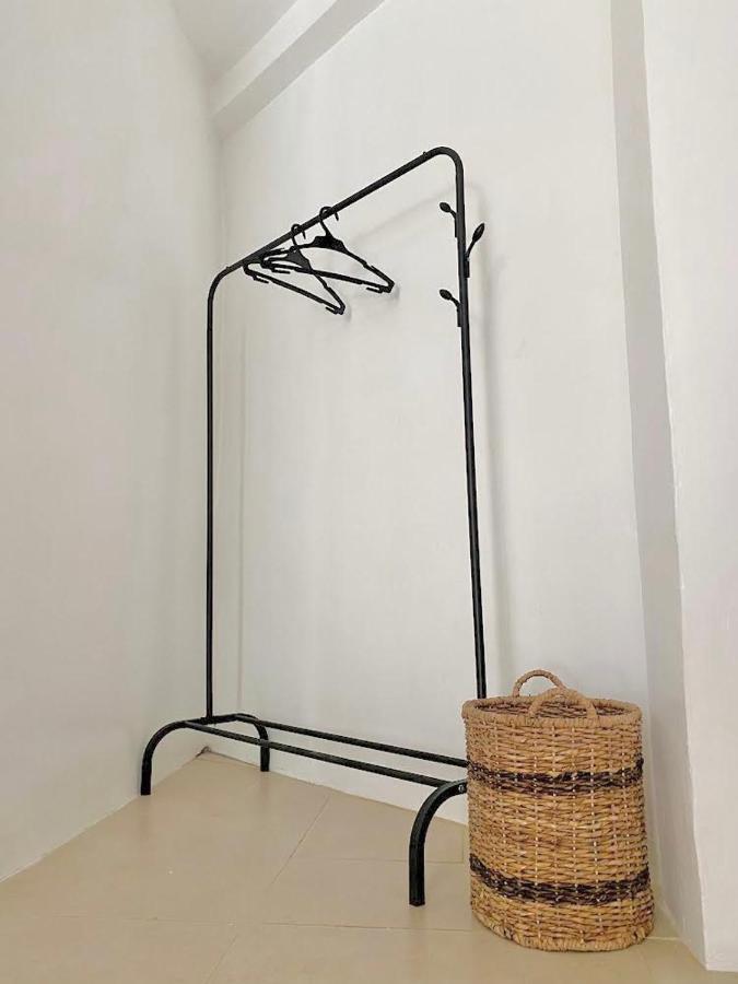 New Modern Home Near Airport, Beach And Fast Wi-Fi Sudtungan エクステリア 写真