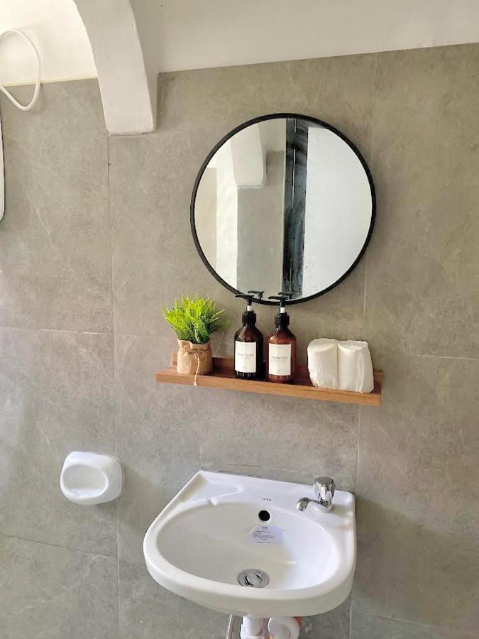 New Modern Home Near Airport, Beach And Fast Wi-Fi Sudtungan エクステリア 写真